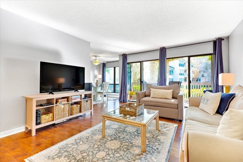 10% Off 7+ Nights In 2026 - Lighthouse Tennis 2383